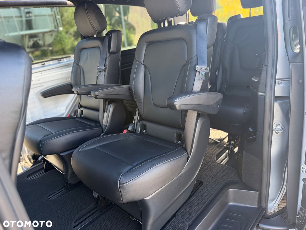 Mercedes-Benz Klasa V 250 d extralang 4Matic 9G-TRONIC Avantgarde - 20