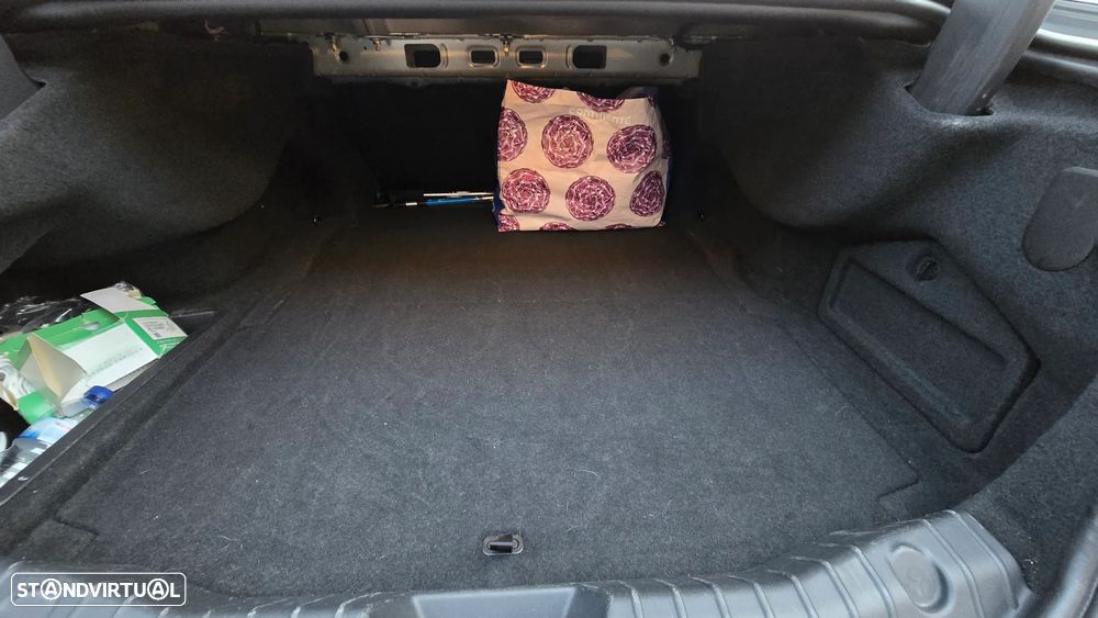 Jaguar XF 2.0 D Prestige Aut. - 31