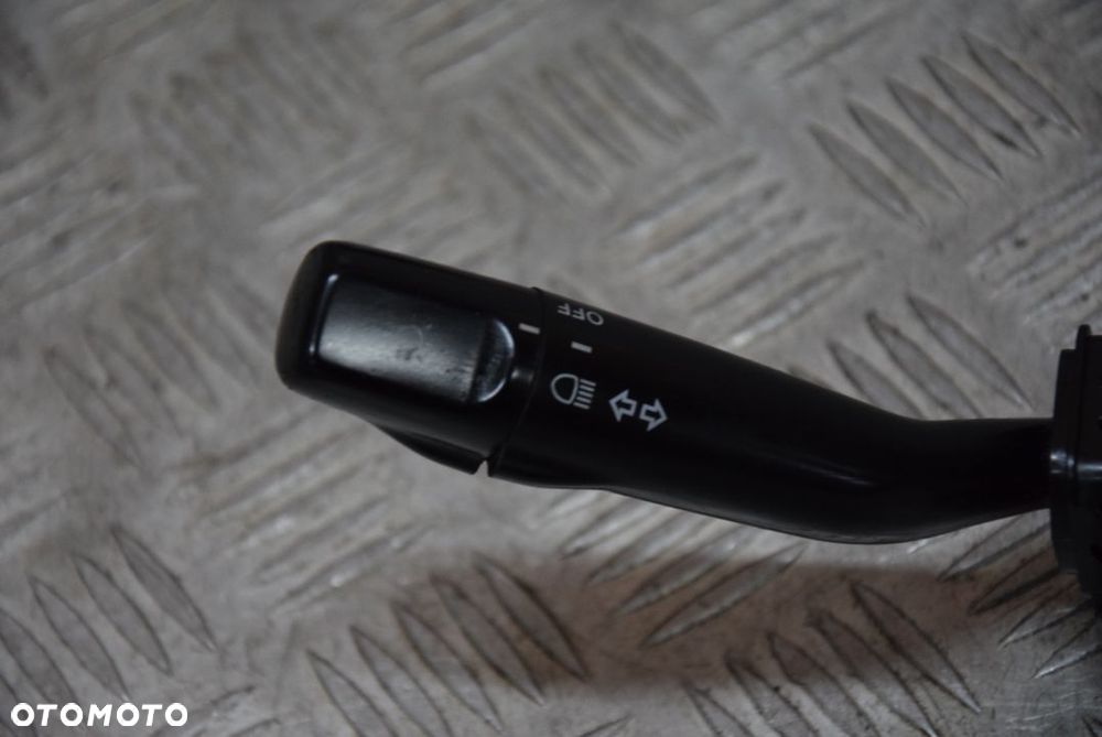 TOYOTA 4 RUNNER MANETKA MANETKI PAJĄK UK KPL. - 5