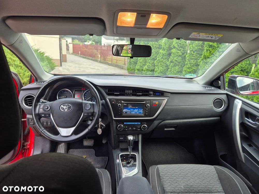 Toyota Auris - 22