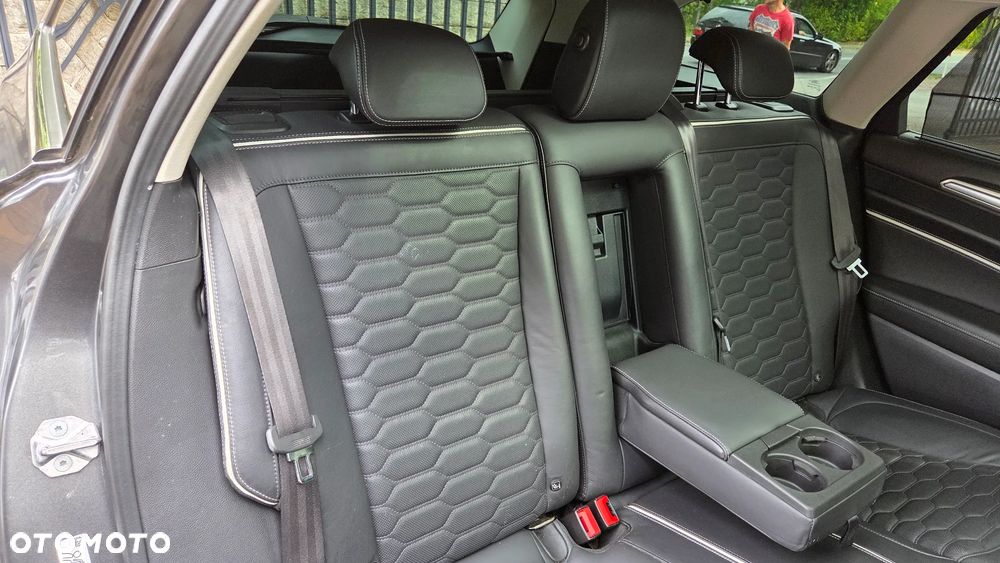 Ford Mondeo 2.0 TDCi STart-Stopp Vignale - 39
