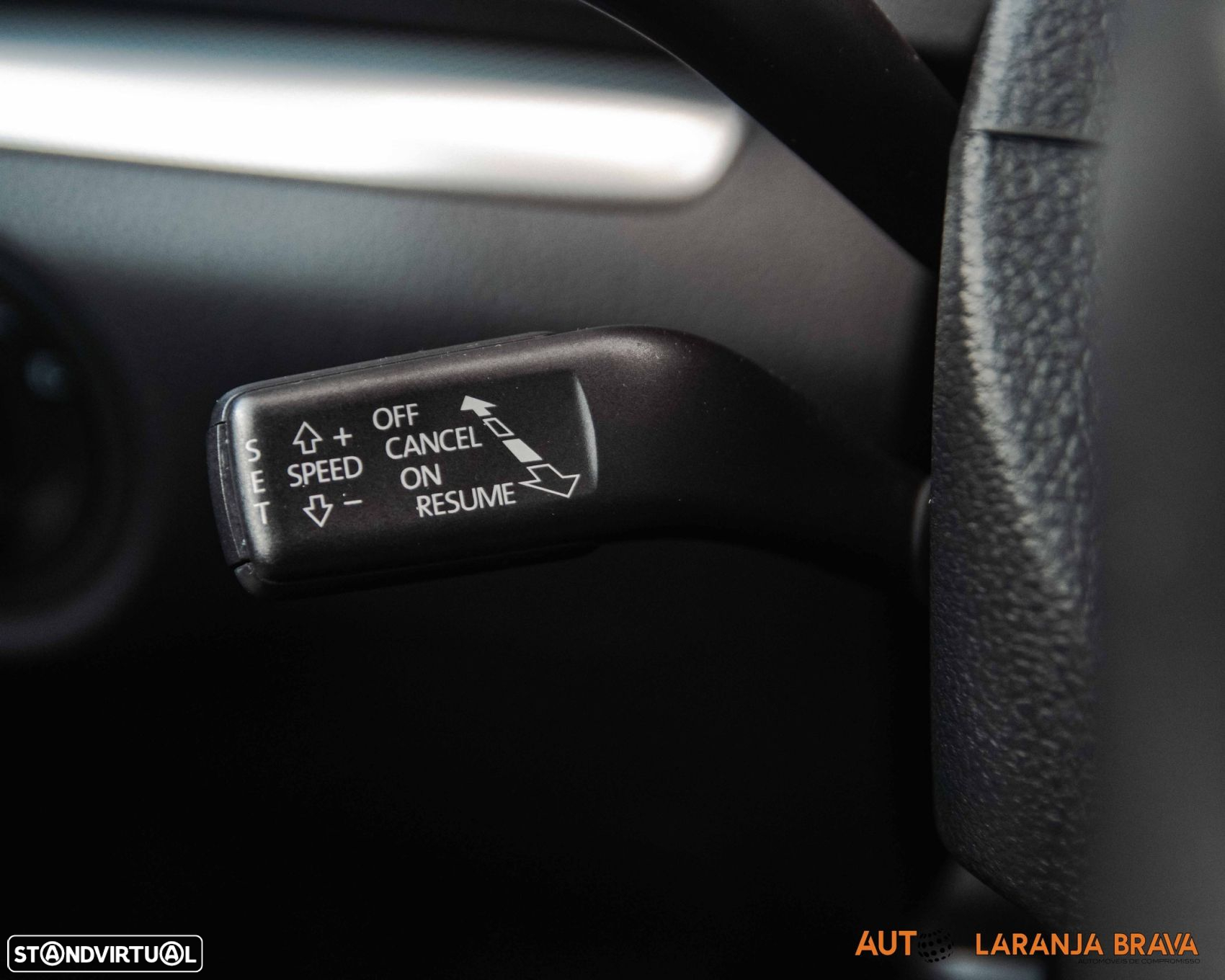 VW Sharan 2.0 TDI Confortline - 25