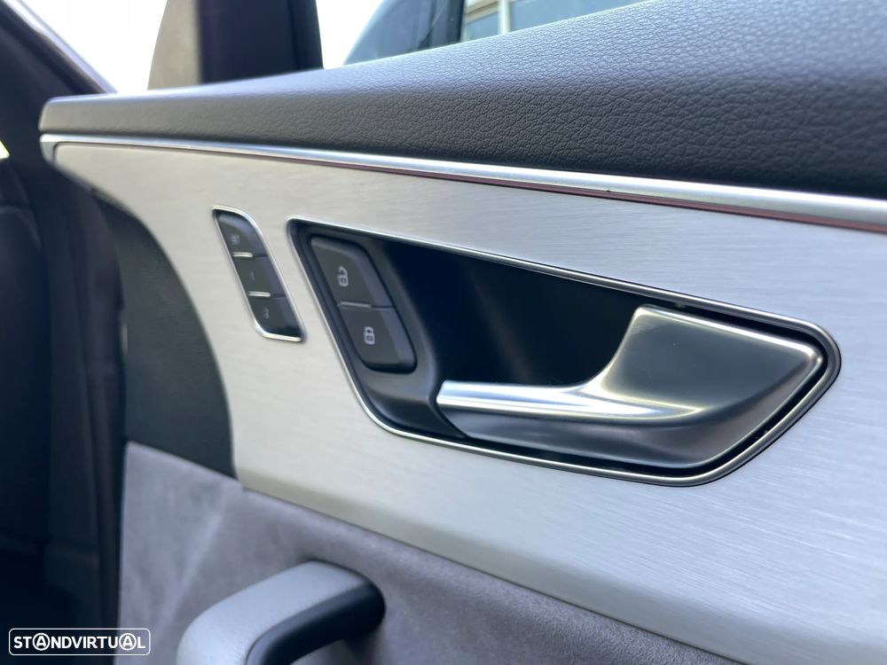 Audi SQ8 4.0 TDI quattro Tiptronic - 35