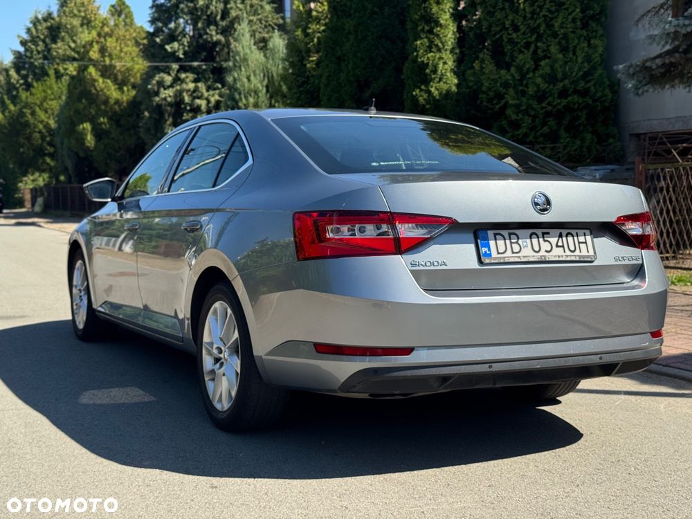 Skoda Superb 2.0 TDI Ambition - 5