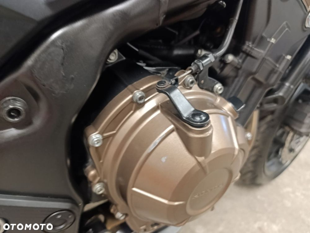 Honda CB - 10