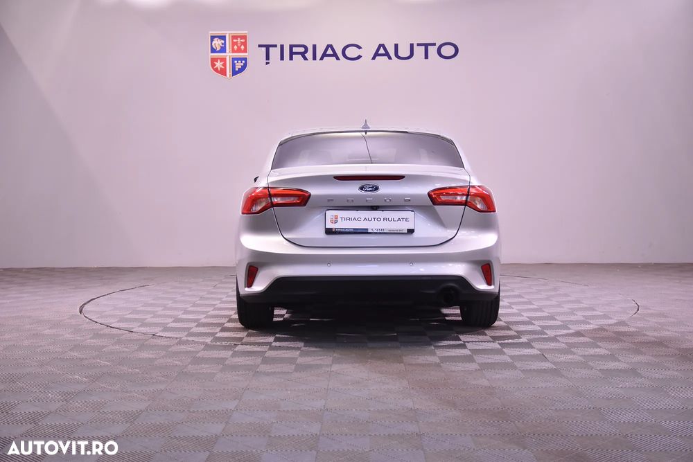 Ford Focus - 4