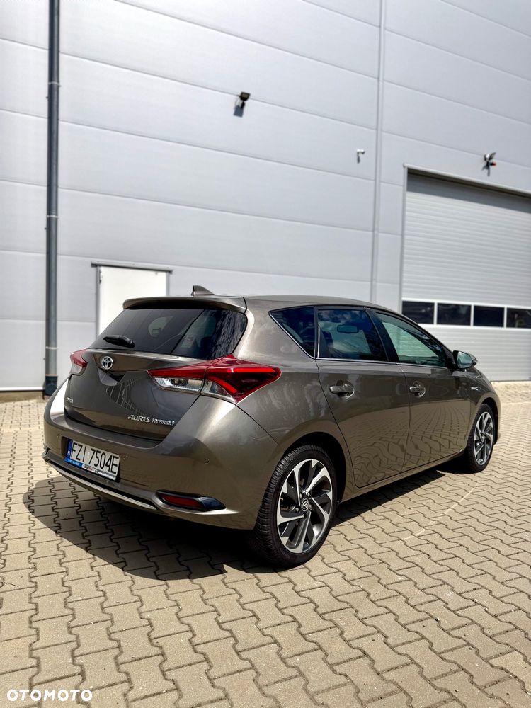 Toyota Auris 1.8 HSD Sol - 12