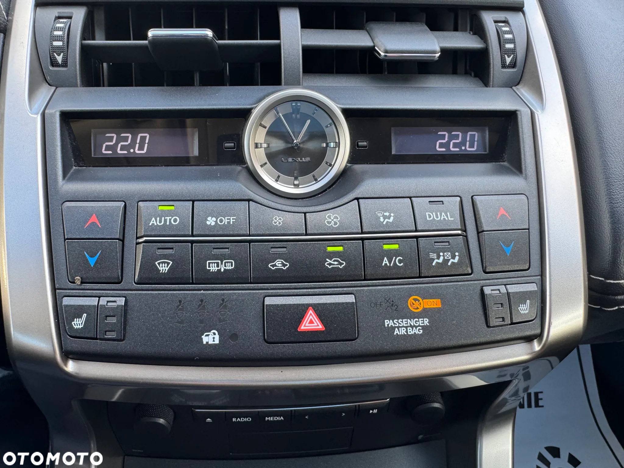 Lexus NX 200t Prestige AWD - 27