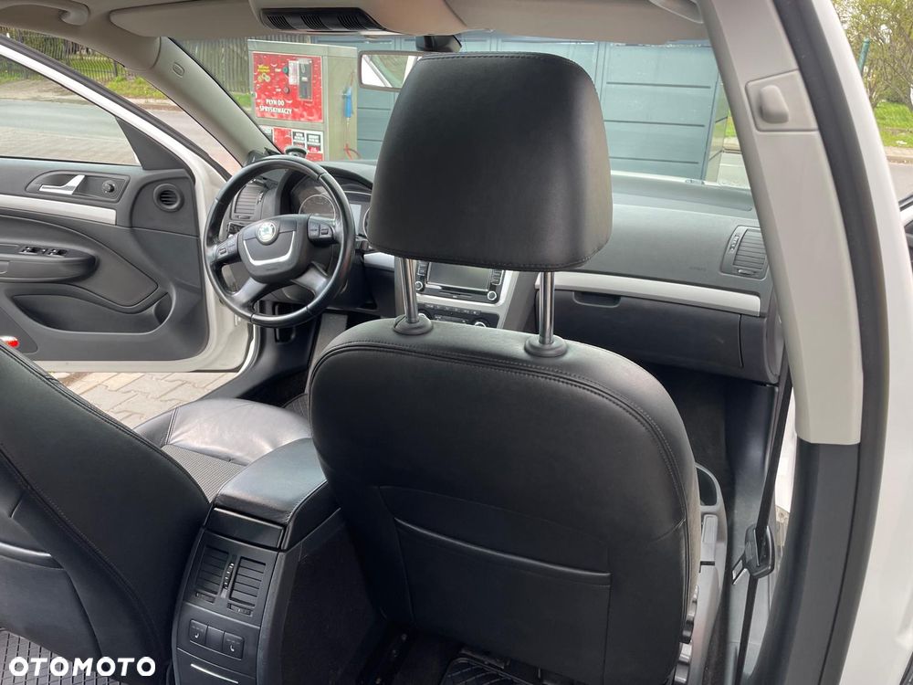 Skoda Octavia 2.0 TDI DPF Elegance - 12