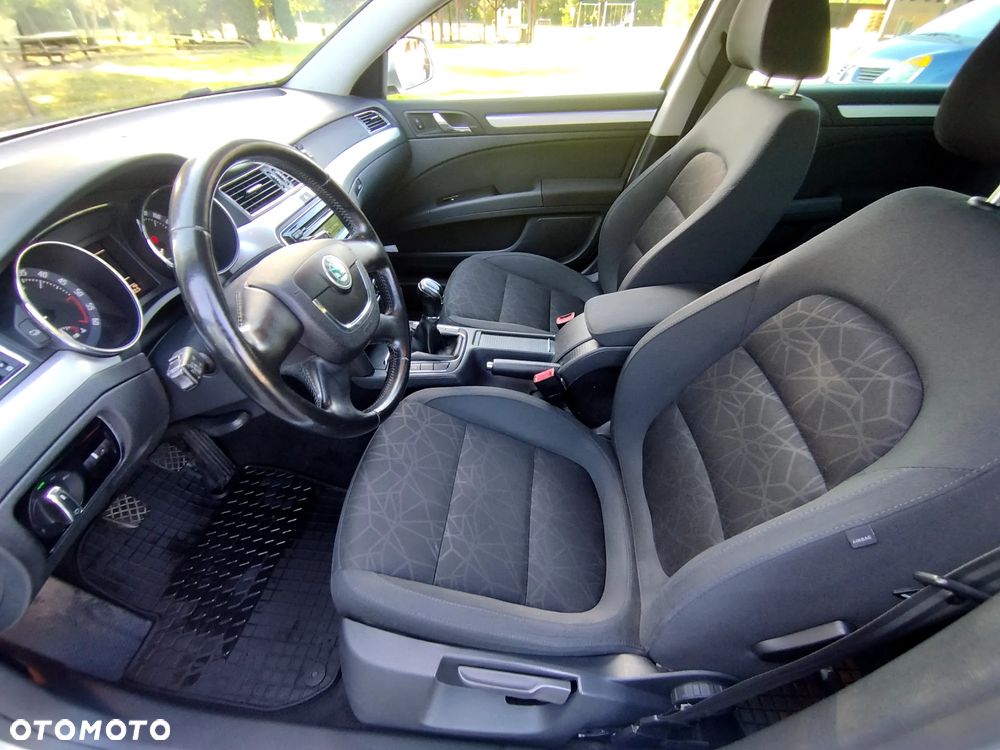 Skoda Superb 2.0 TDI Family - 15