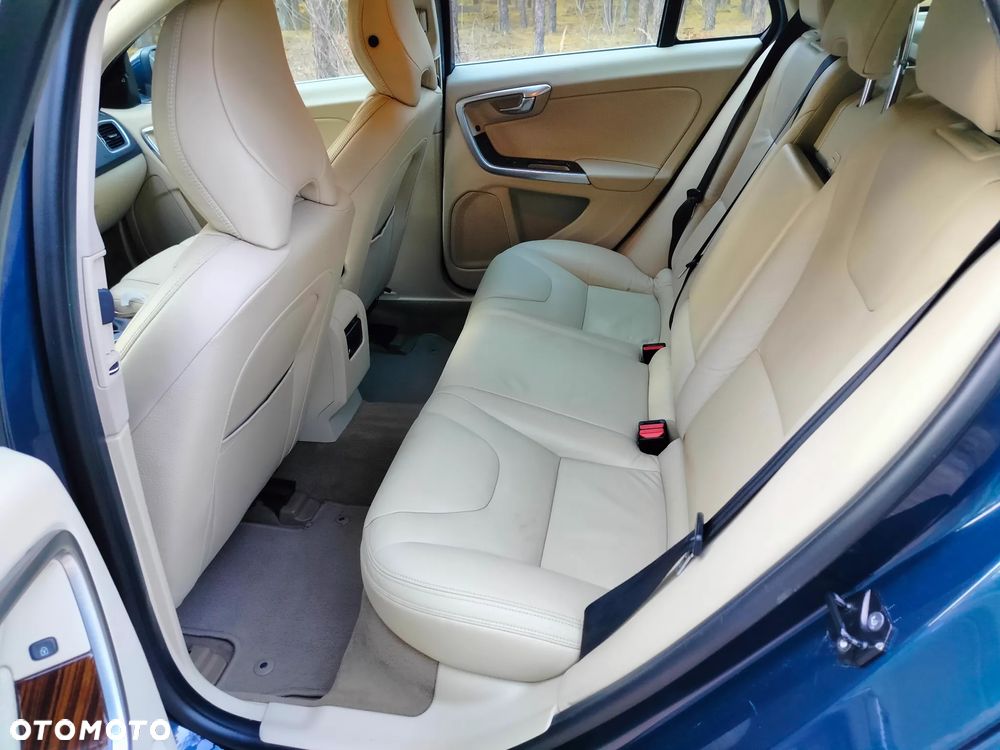 Volvo V60 T4 Edition - 24