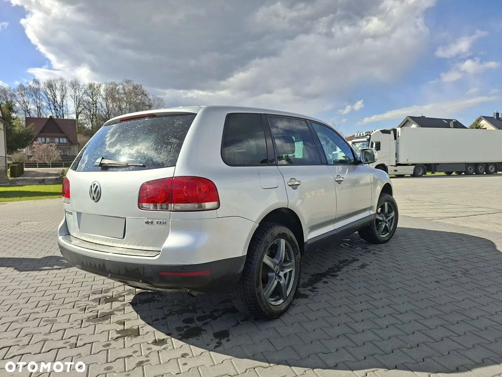 Volkswagen Touareg 2.5 R5 TDI DPF Exclusive Edition - 3