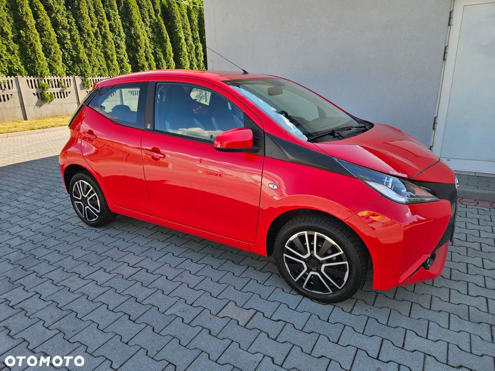 Toyota Aygo x-play Edition S+ - 6