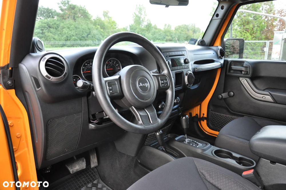 Jeep Wrangler - 15