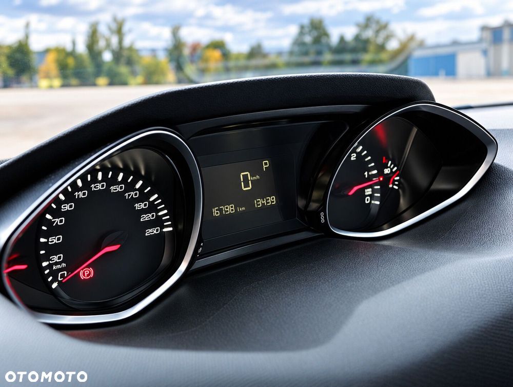 Peugeot 308 - 18