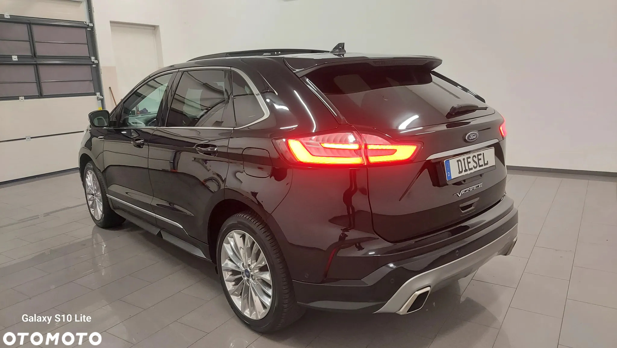 Ford Edge 2.0 EcoBlue Bi-Turbo 4x4 Vignale - 4