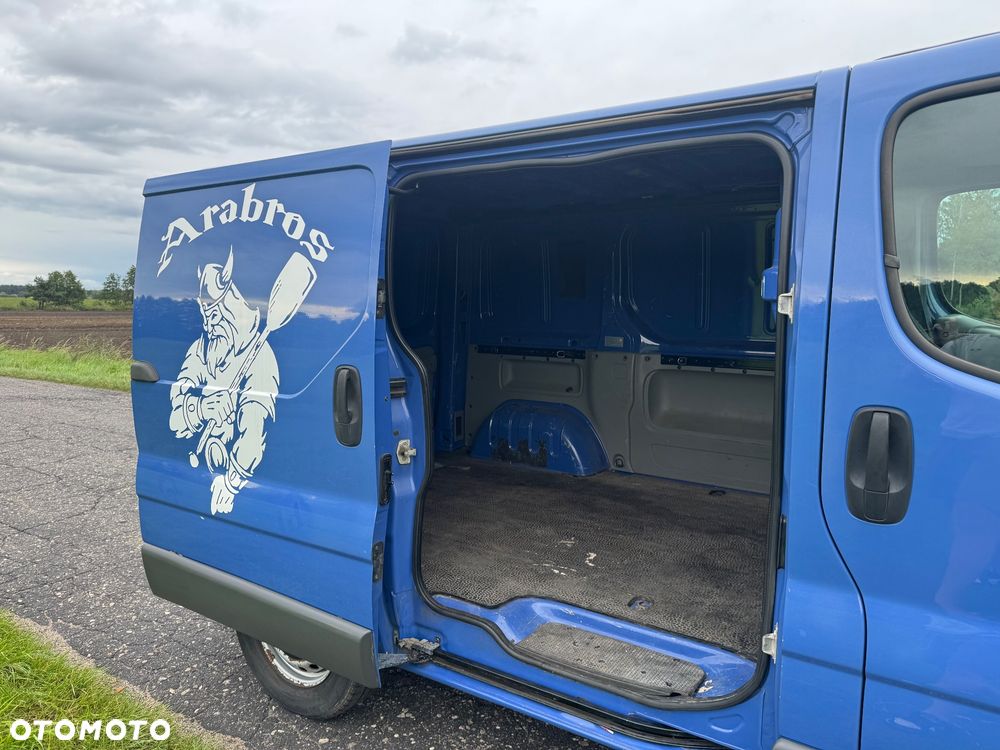 Opel Vivaro - 25