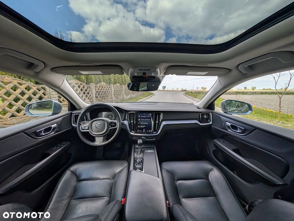 Volvo S60 T6 AWD Momentum Pro - 9