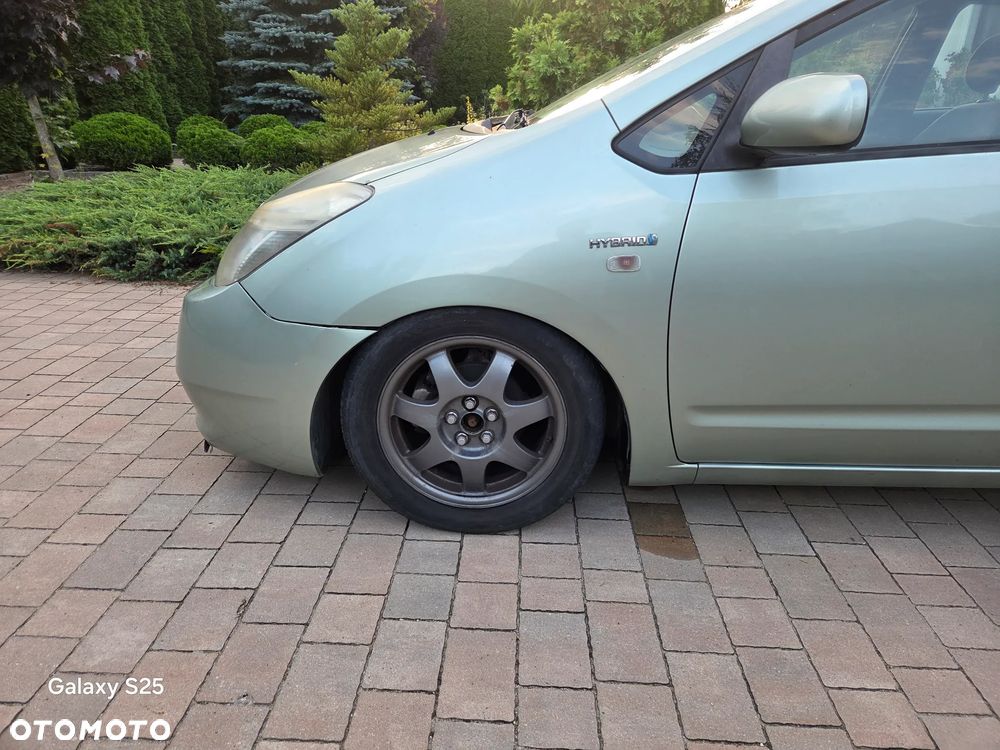 Toyota Prius - 7