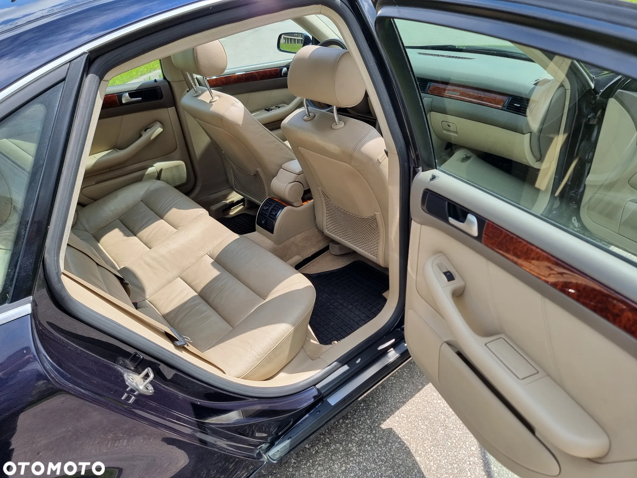 Audi A6 - 12