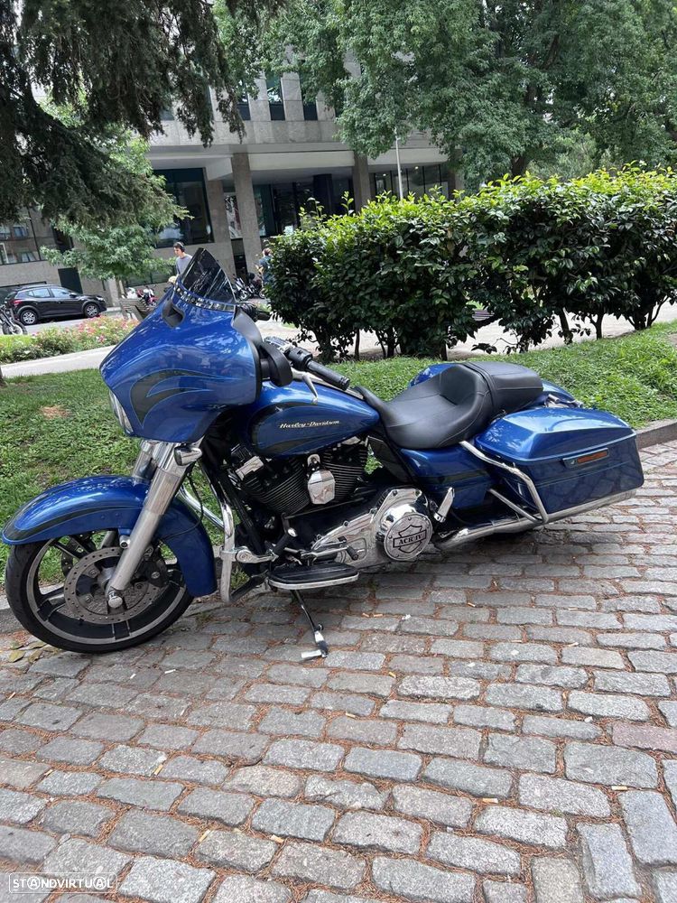 Harley-Davidson Street FLHX Street Glide - 5