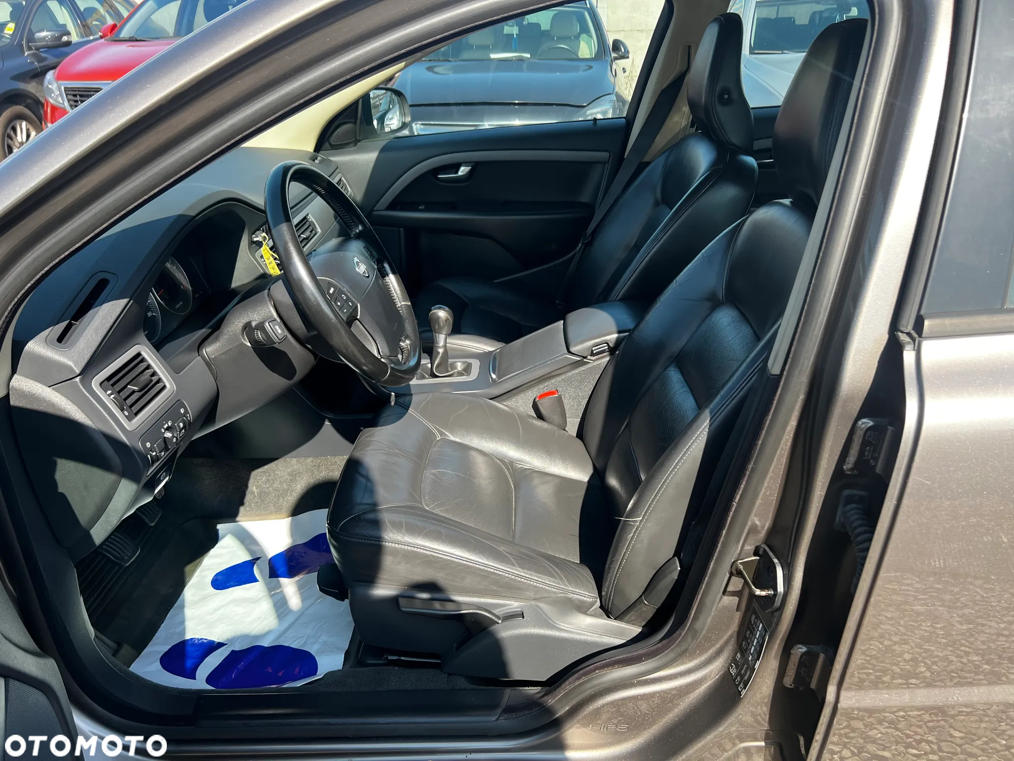 Volvo V70 2.0 Kinetic - 13