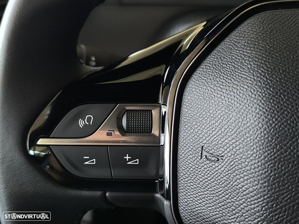 Peugeot e-2008 54 kWh Active - 14