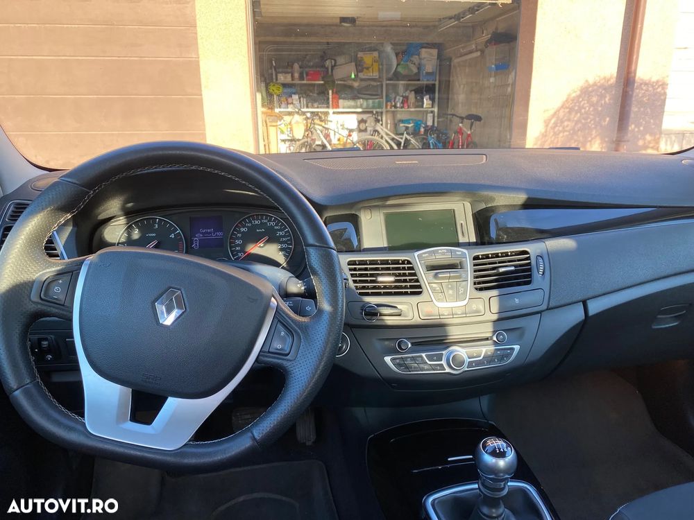 Renault Laguna dCi 150 FAP Bose - 6