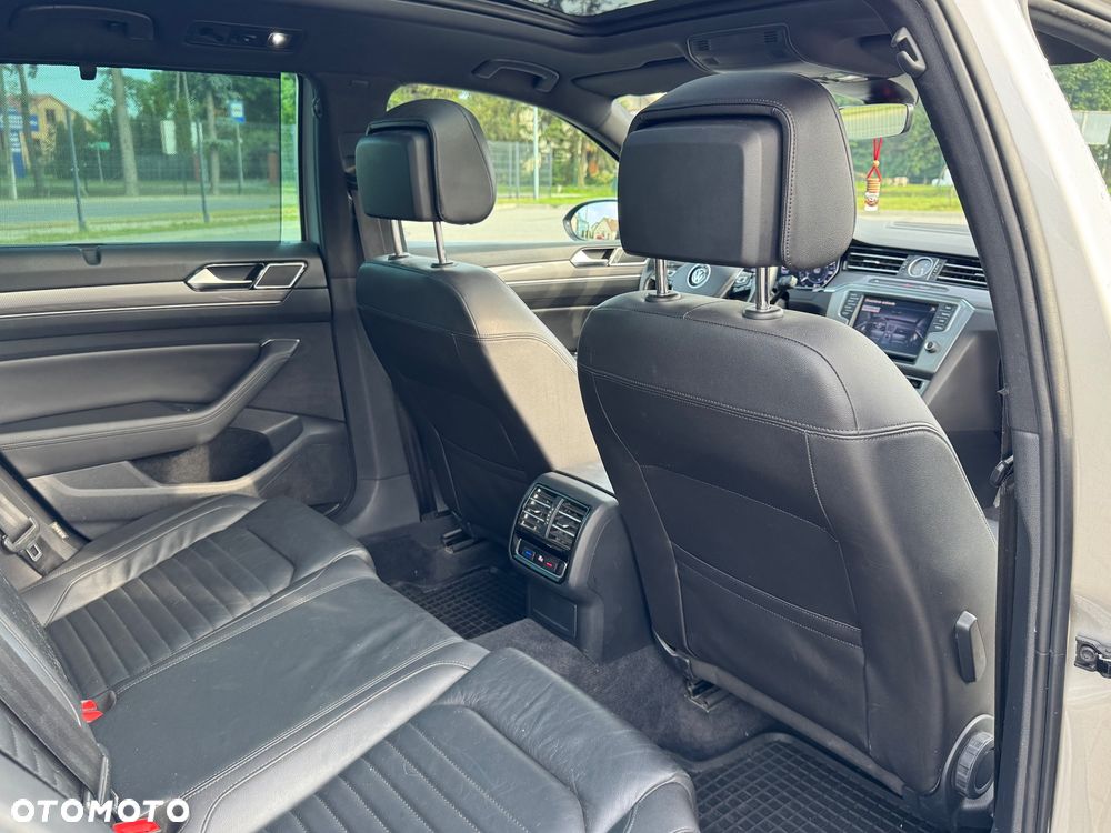Volkswagen Passat Alltrack - 10