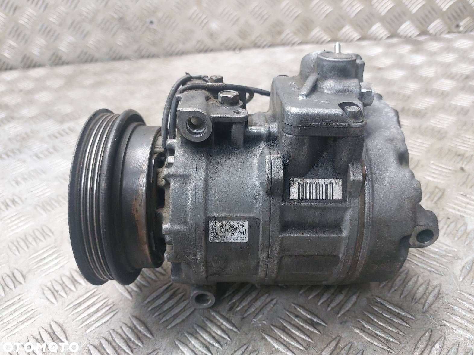 SPRĘŻARKA KOMPRESOR KLIMATYZACJI VW PASSAT B5 FL 1.9 TDI 8D0260808 - 2