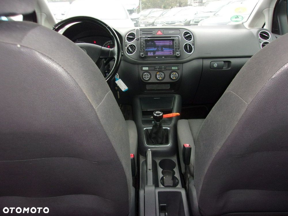 Volkswagen Golf Plus - 25
