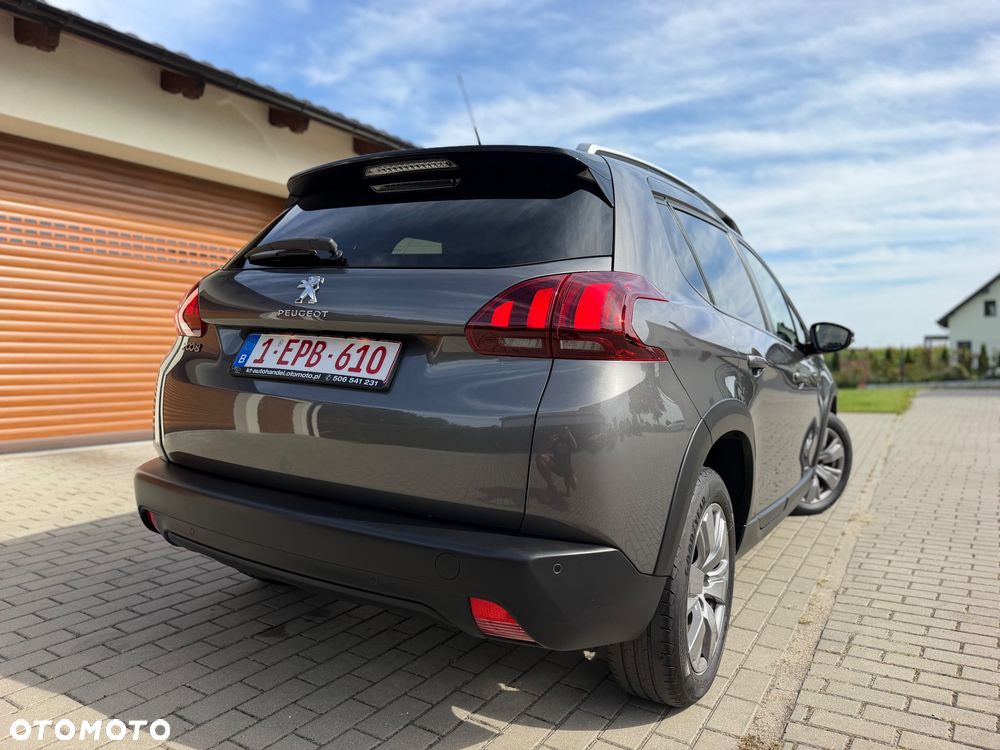 Peugeot 2008 BlueHDi 100 STOP & START Signature - 32