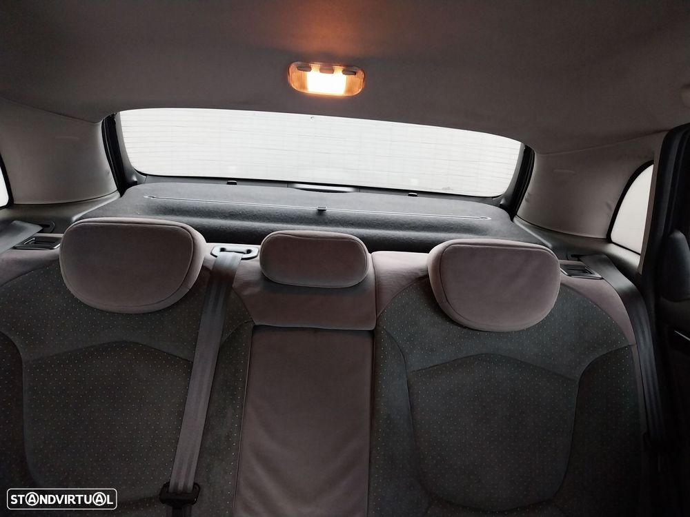 Citroën C5 1.6 HDi SX - 5