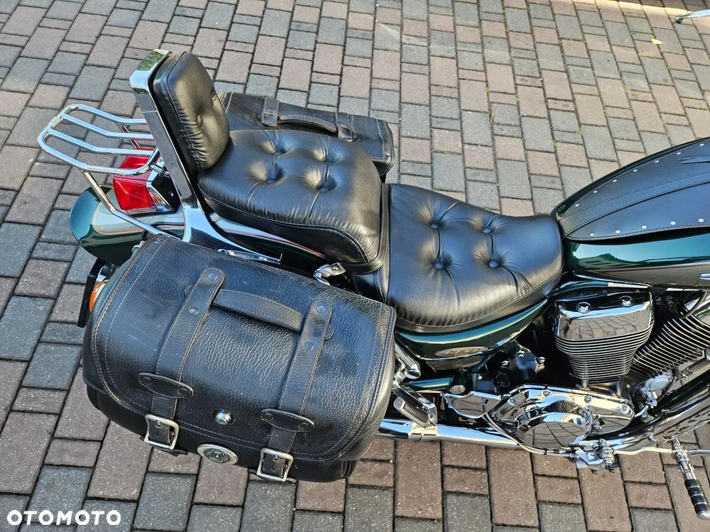 Suzuki Intruder - 32