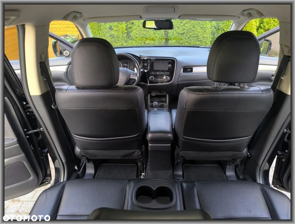 Mitsubishi Outlander 2.0 Intense + 4WD CVT - 15