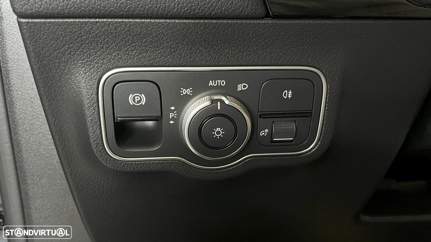 Mercedes-Benz GLA 180 d AMG Line - 7