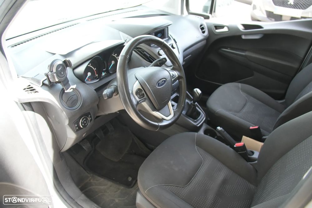Ford Transit Courier 1.5TDCI - 9