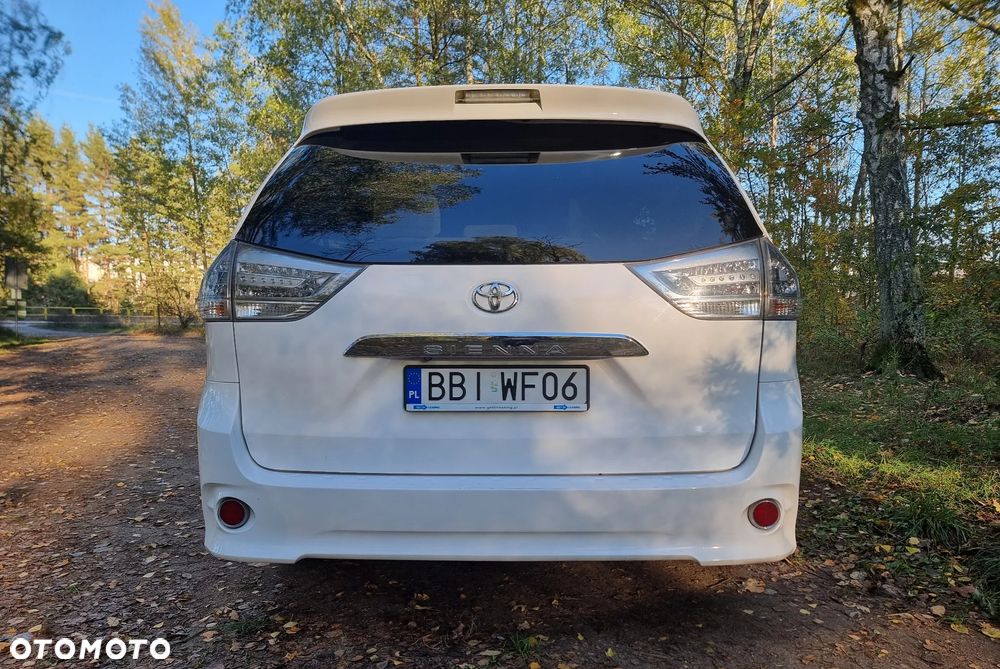Toyota Sienna 3.5 V6 - 11