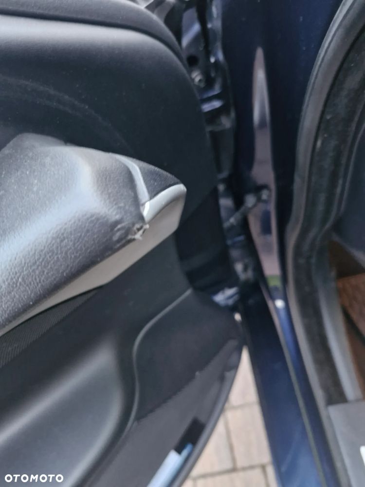 Jaguar XE 2.0 T Prestige - 12