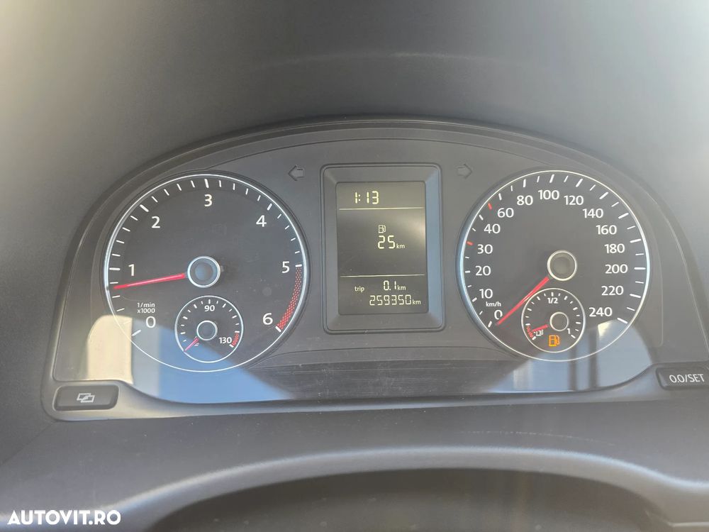 Volkswagen Caddy 1.6 (7-Si.) Edition 30 - 6