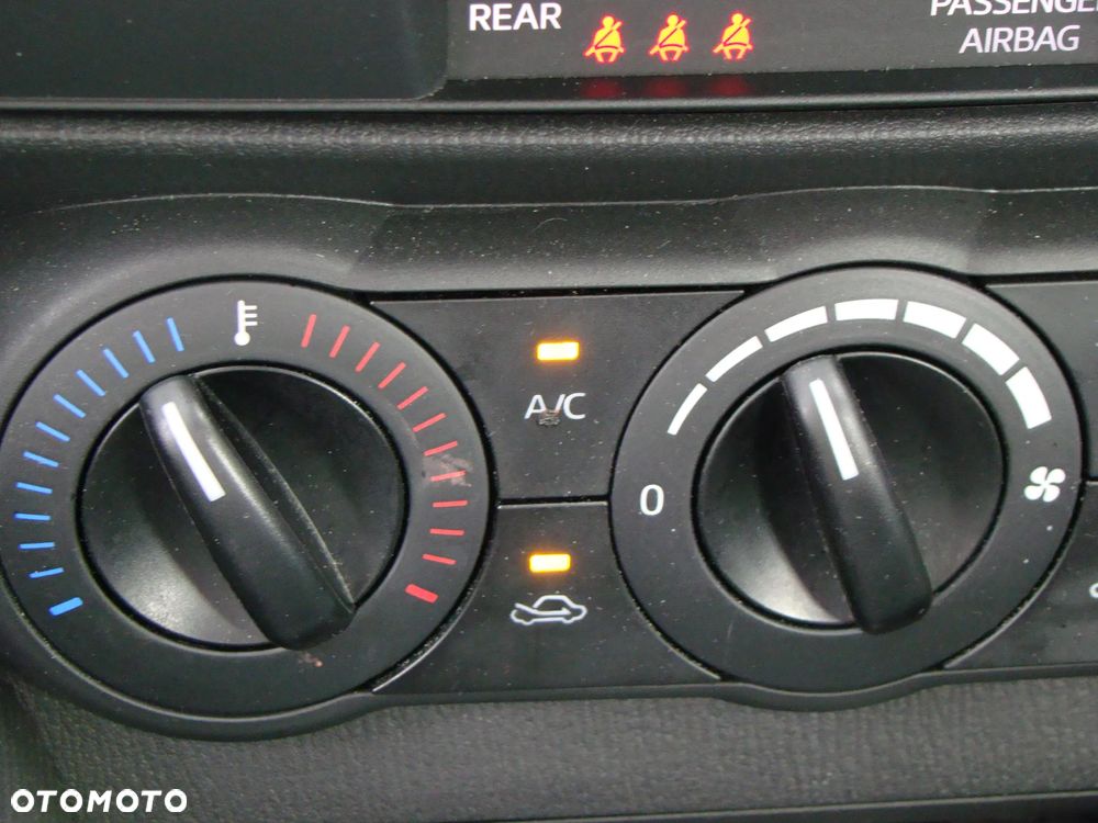 Mazda 2 SKYACTIV-G 75 Center-Line - 22