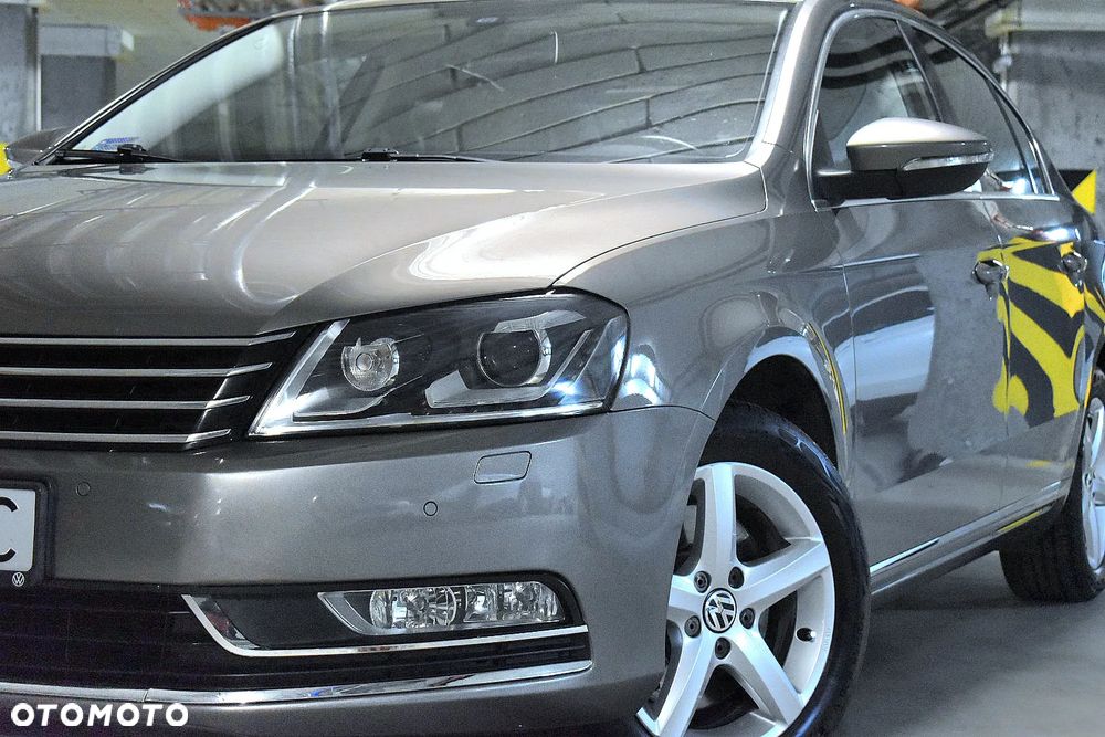 Volkswagen Passat 1.8 TSI Highline DSG - 2