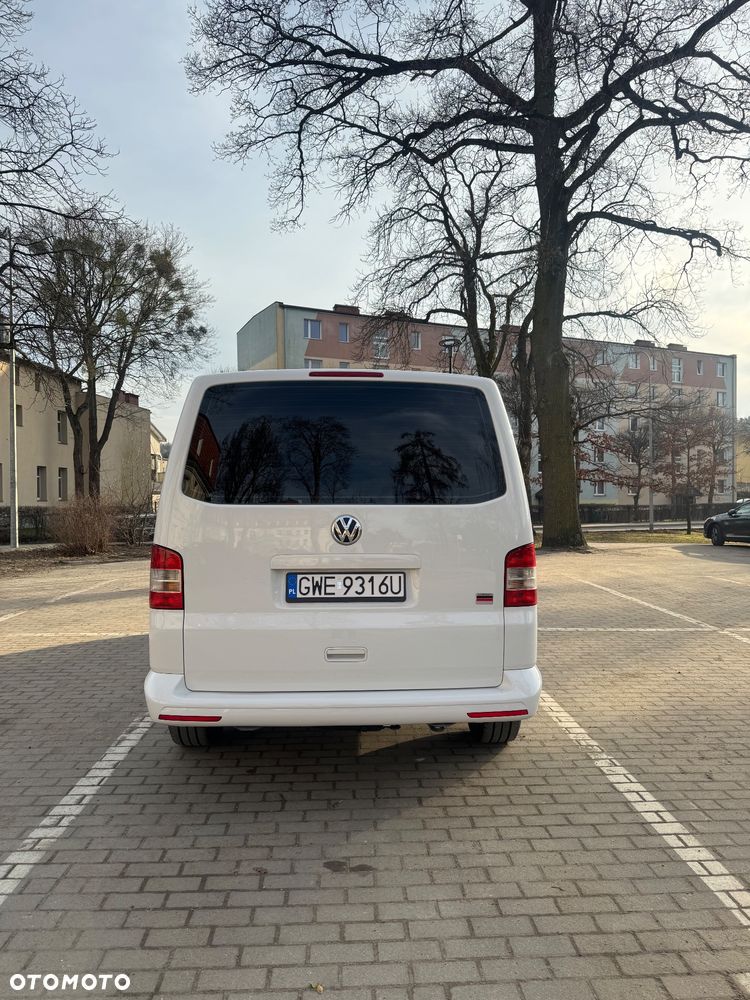 Volkswagen Caravelle - 14