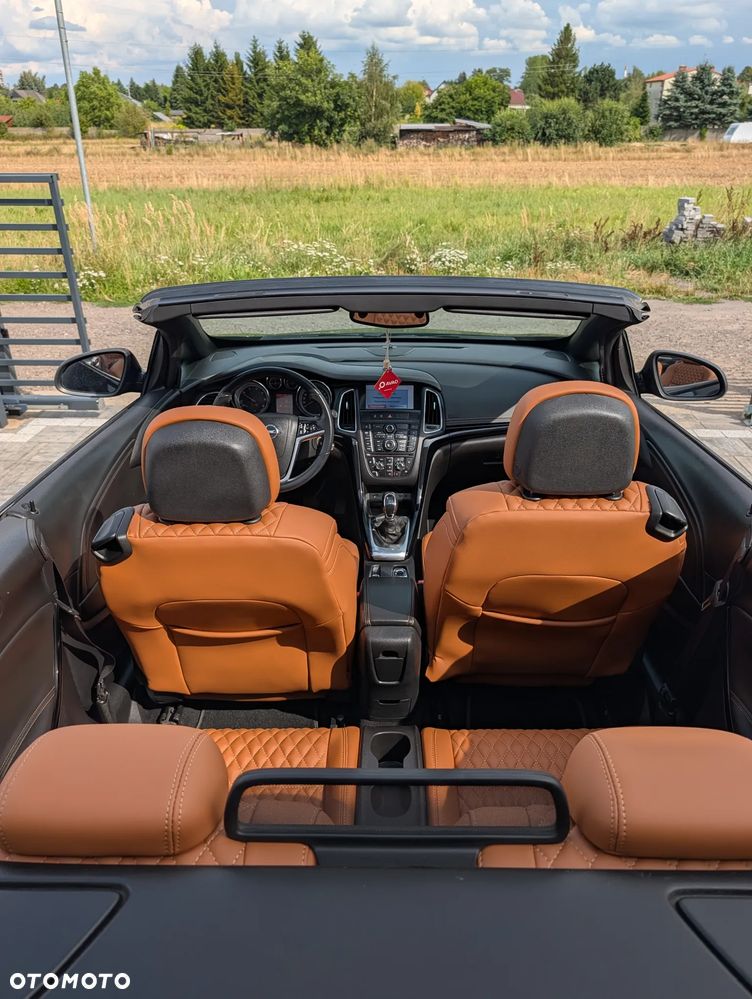 Opel Cascada 2.0 CDTI Cosmo S&S - 33