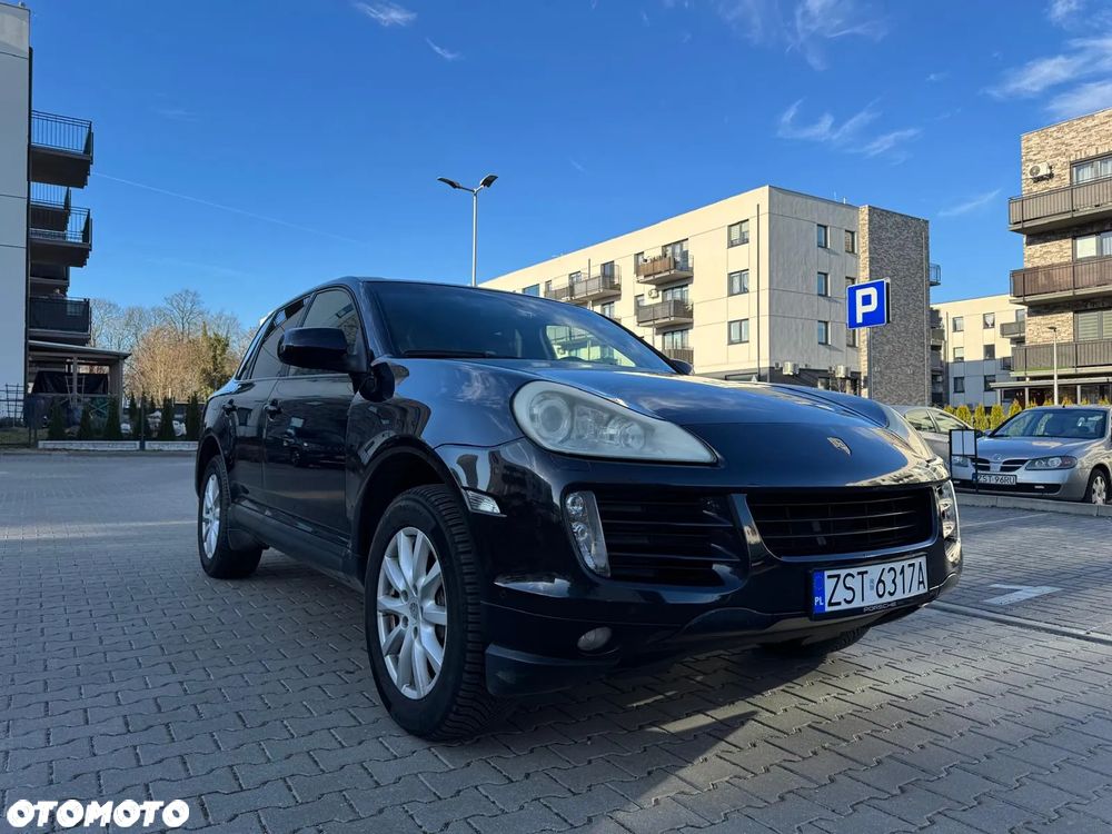 Porsche Cayenne - 1