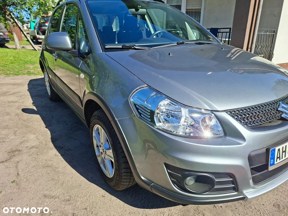 Suzuki SX4 1.6 VVT 4x4 Comfort - 9