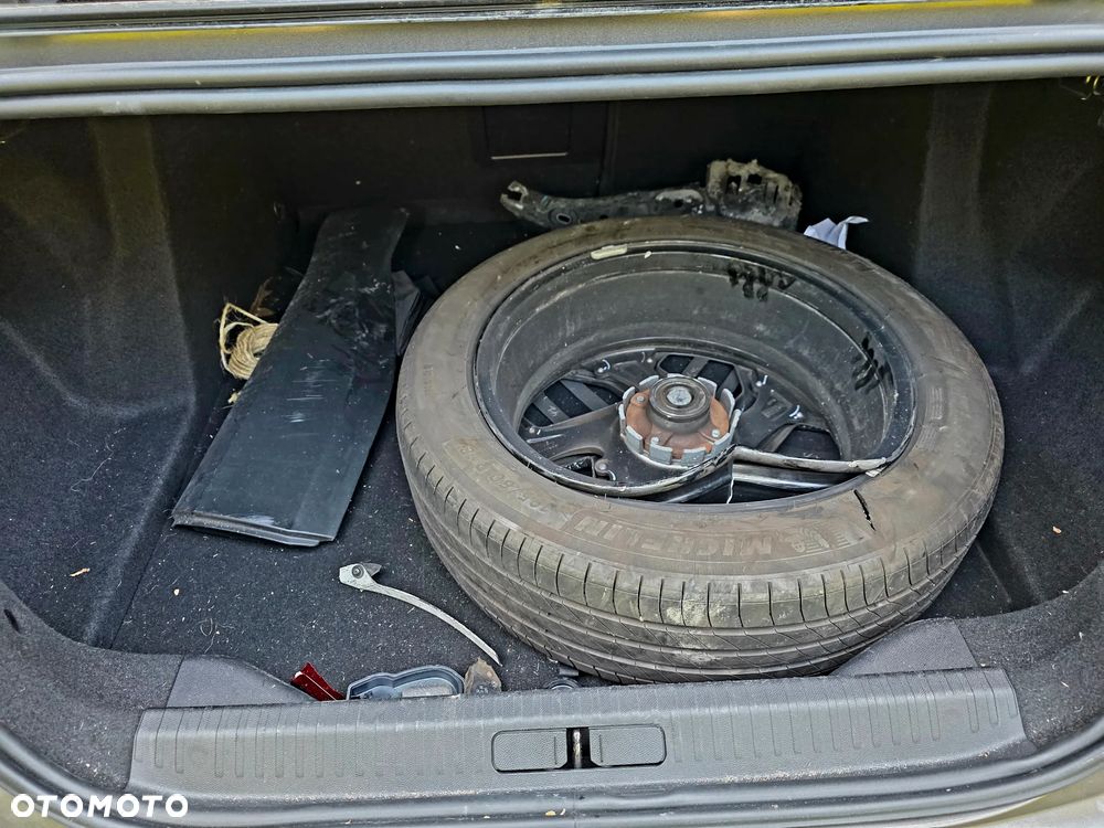 Citroën C4X PureTech 130 Stop&Start EAT8 SHINE - 9