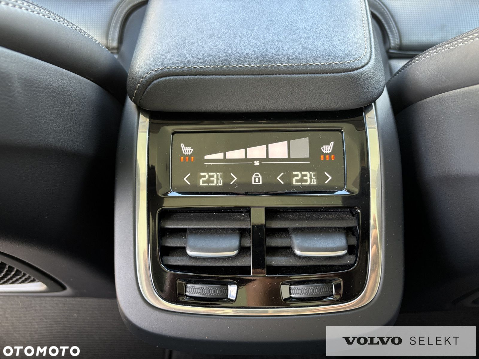 Volvo XC 60 - 23