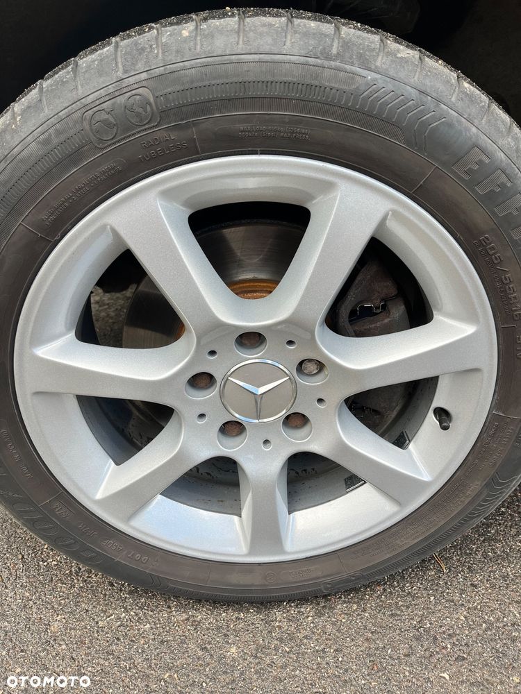 Mercedes-Benz Klasa C 180 T Kompressor Classic - 22