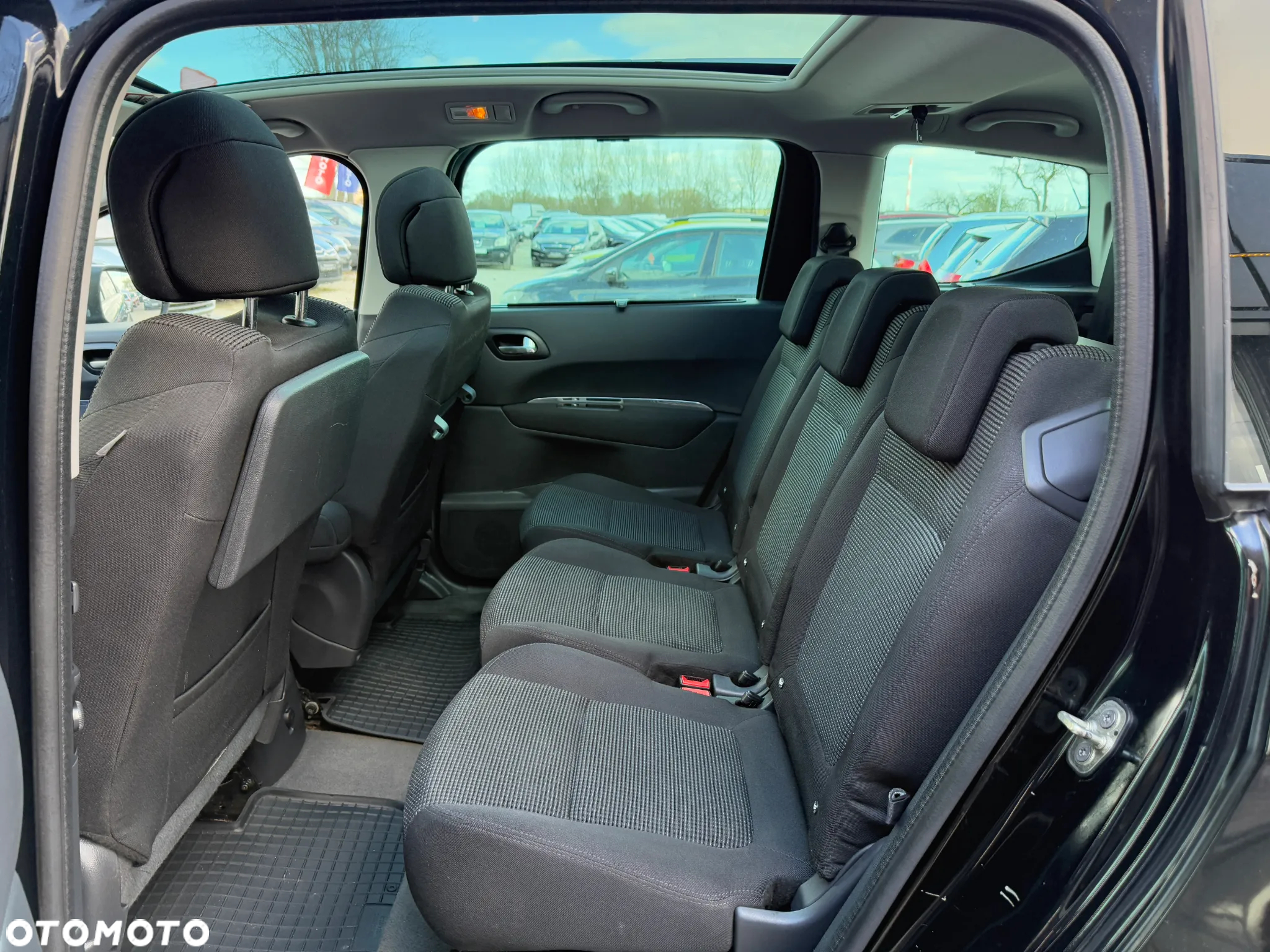 Peugeot 5008 1.6 HDi Access 7os - 23